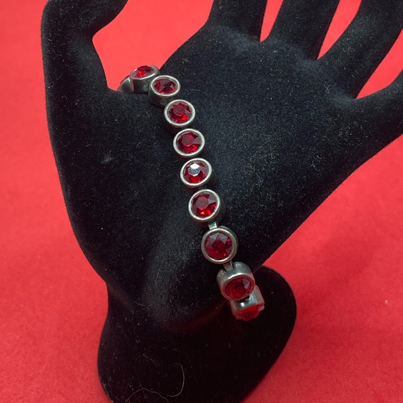 Touchstone Crystal Vintage Siam Ice Bracelet in Oxidized Silver - Picture 5 of 7